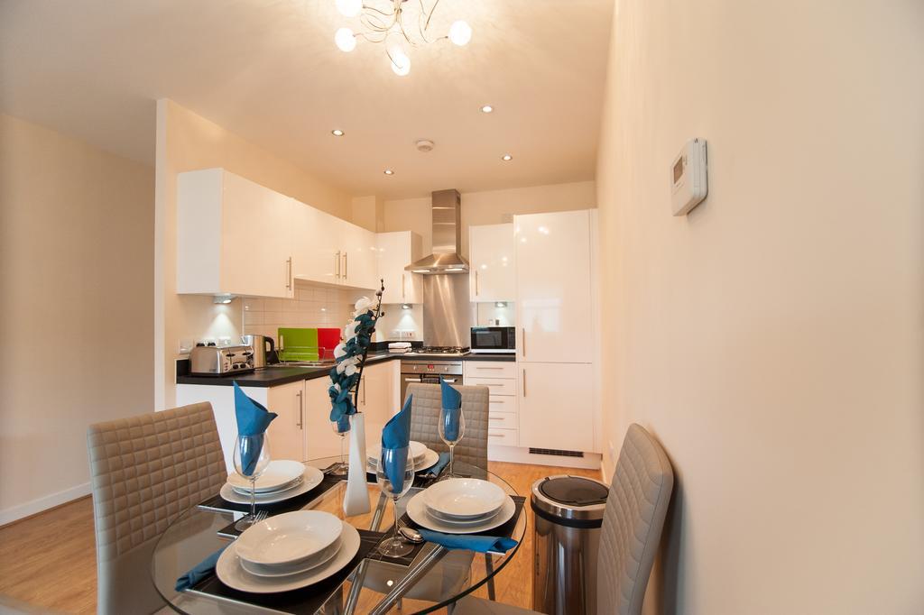 Station Suites Watford  Exterior foto